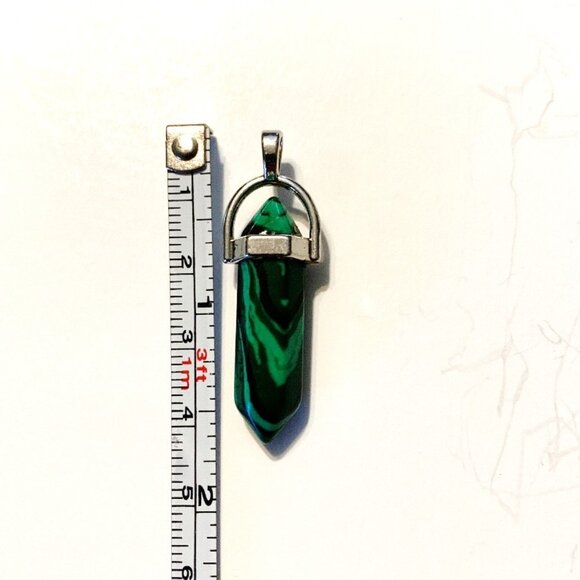 Witch’s Healing Crystal Pendant Collection – 8 Stones of Power & Intention - Picture 10 of 12